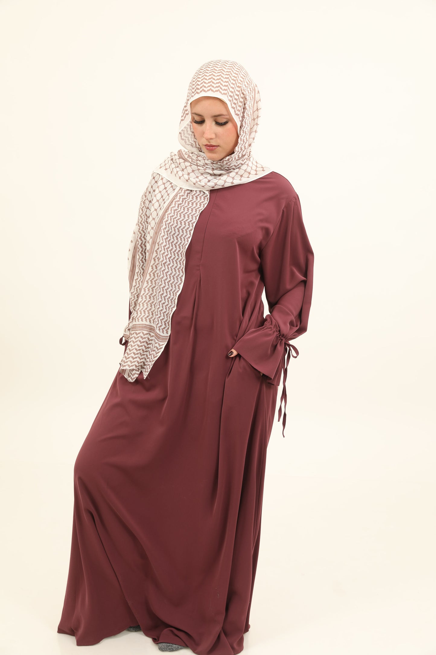 Mira Abaya